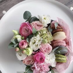 Sweet Box with macarons