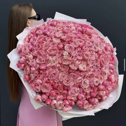 Pride  Roses Bouquet